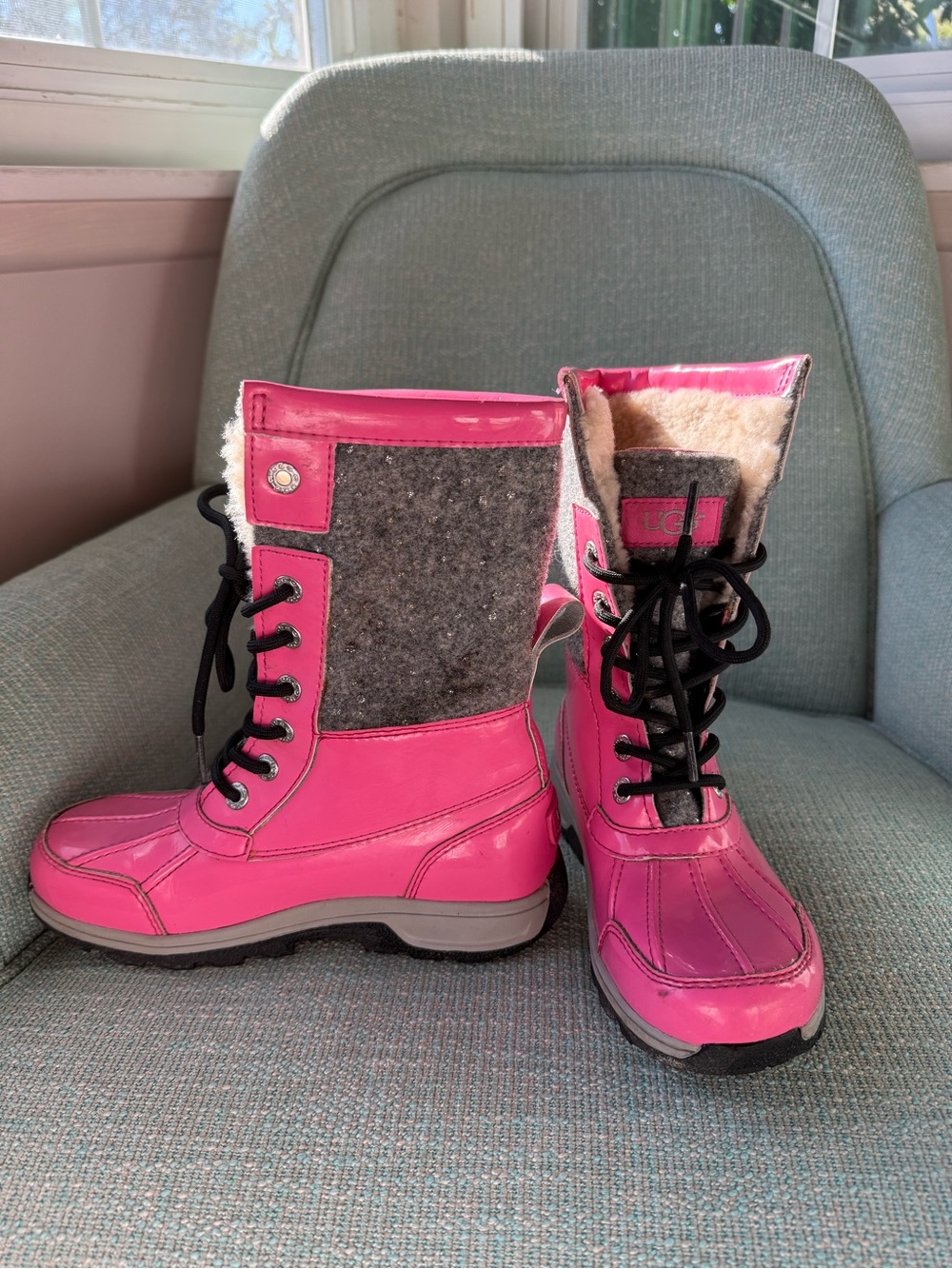 UGG Youth Pink Lace-Up Waterproof Winter Boots with Shearling Trim